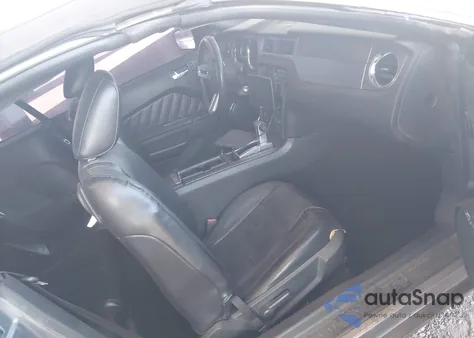 2006 Ford Mustang V6 z USA, uszkodzony, nr VIN 1ZVHT84N565219513